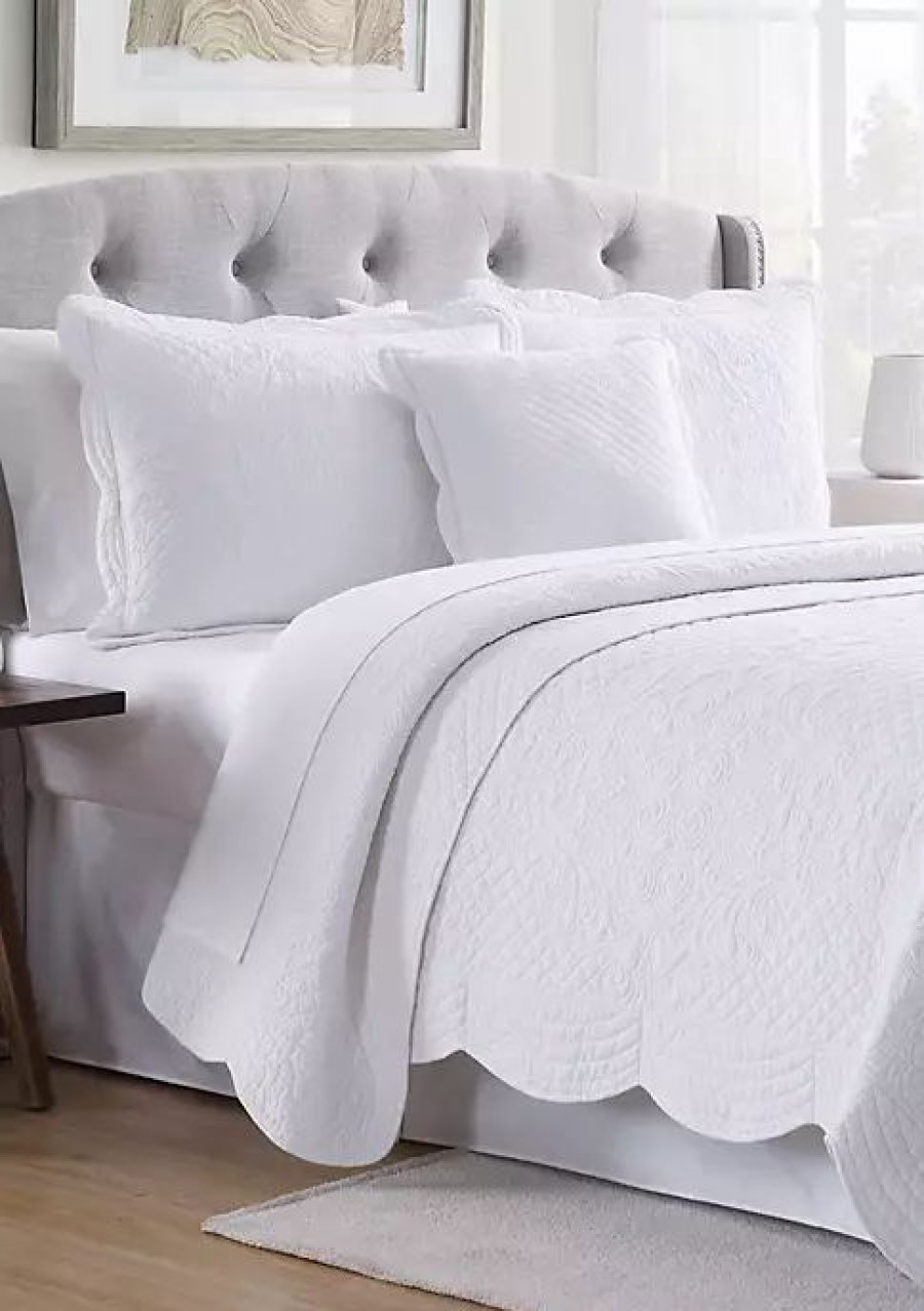 Bed & Bath * | Best Pirce Modern. Southern. Home. Scalloped Tiles Quilt