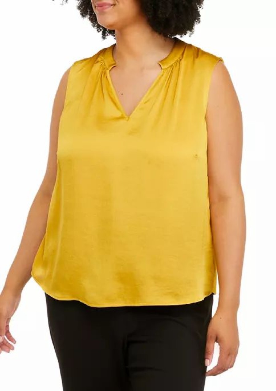 Women * | Deals Kasper Plus Size Sleeveless Split Neck Top Butterscotch